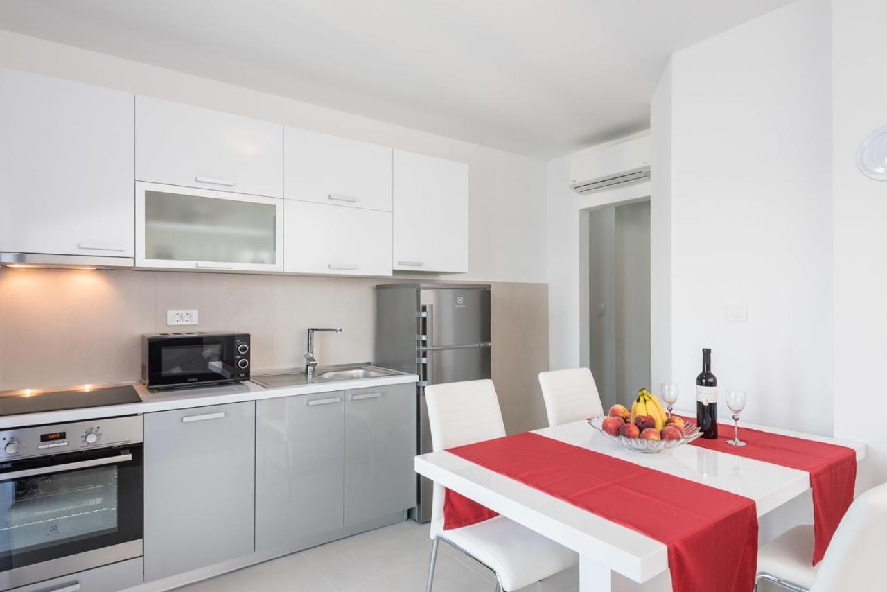 Apartments Poseidon Sreser Bagian luar foto