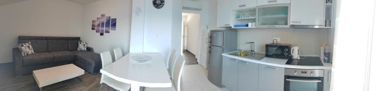 Apartments Poseidon Sreser Bagian luar foto