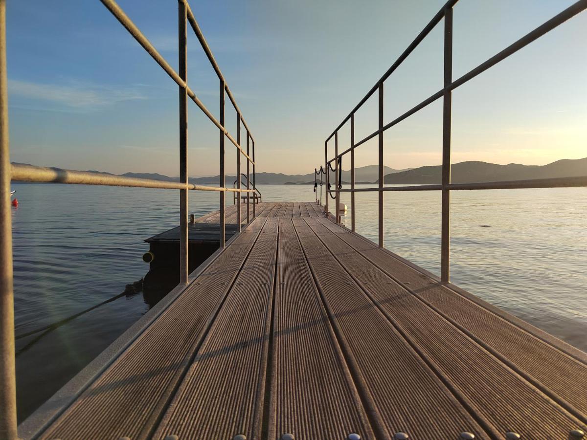 Apartments Poseidon Sreser Bagian luar foto